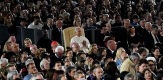 Paus di Konser Bersama Orang Miskin: “Musik Adalah Jembatan Menuju Allah”