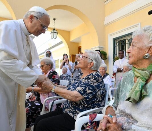 “Aku Tidak Akan Melupakan Engkau”: Tema Hari Kakek-Nenek dan Lansia Sedunia ke-6