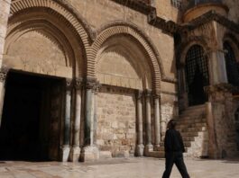 Prosesi Minggu Palma Yerusalem Batal