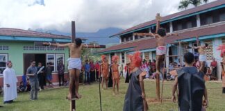 Ribuan Umat Ikuti Tablo Sengsara Kristus di Mendo, Antara Devosi Mendalam dan Tantangan Pemaknaan Iman