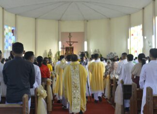 Gema Kebangkitan dari Kapela Agung: Saat Paskah Melampaui Altar