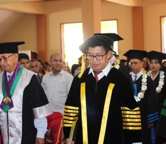 Rektor IFTK Ledalero Dikukuhkan sebagai Guru Besar Filsafat Politik, Tegaskan Pentingnya Dialog dalam Demokrasi