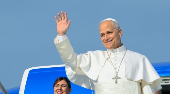 Lawatan Paus Leo XIV ke Spanyol: Menakar Relevansi Gereja di Tengah Arus Sekularisasi dan Krisis Migran