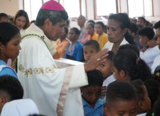 Uskup Budi Kleden: “Beranilah Menjadi Jembatan, Seperti Yesus Bagi Kita”